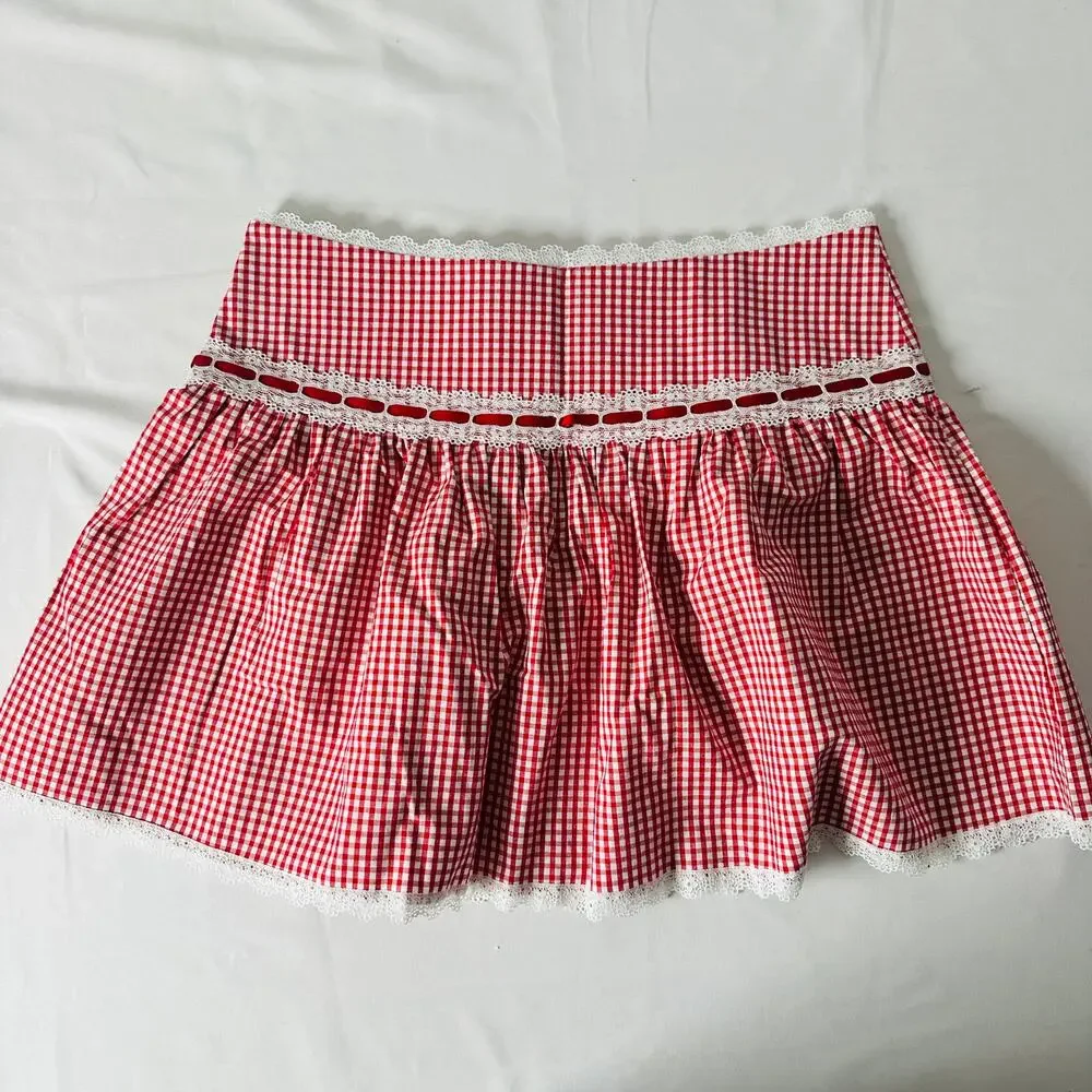 NWOT Forever 21 Red & White Gingham Eyelet Lace & Ribbon Trim Mini Skirt Sz M